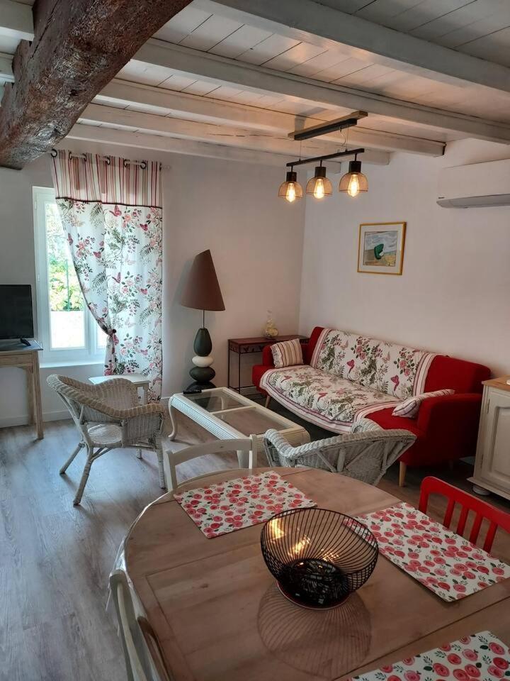 Maisonnette Saintes Esterno foto